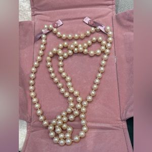 Long vintage pearl strand